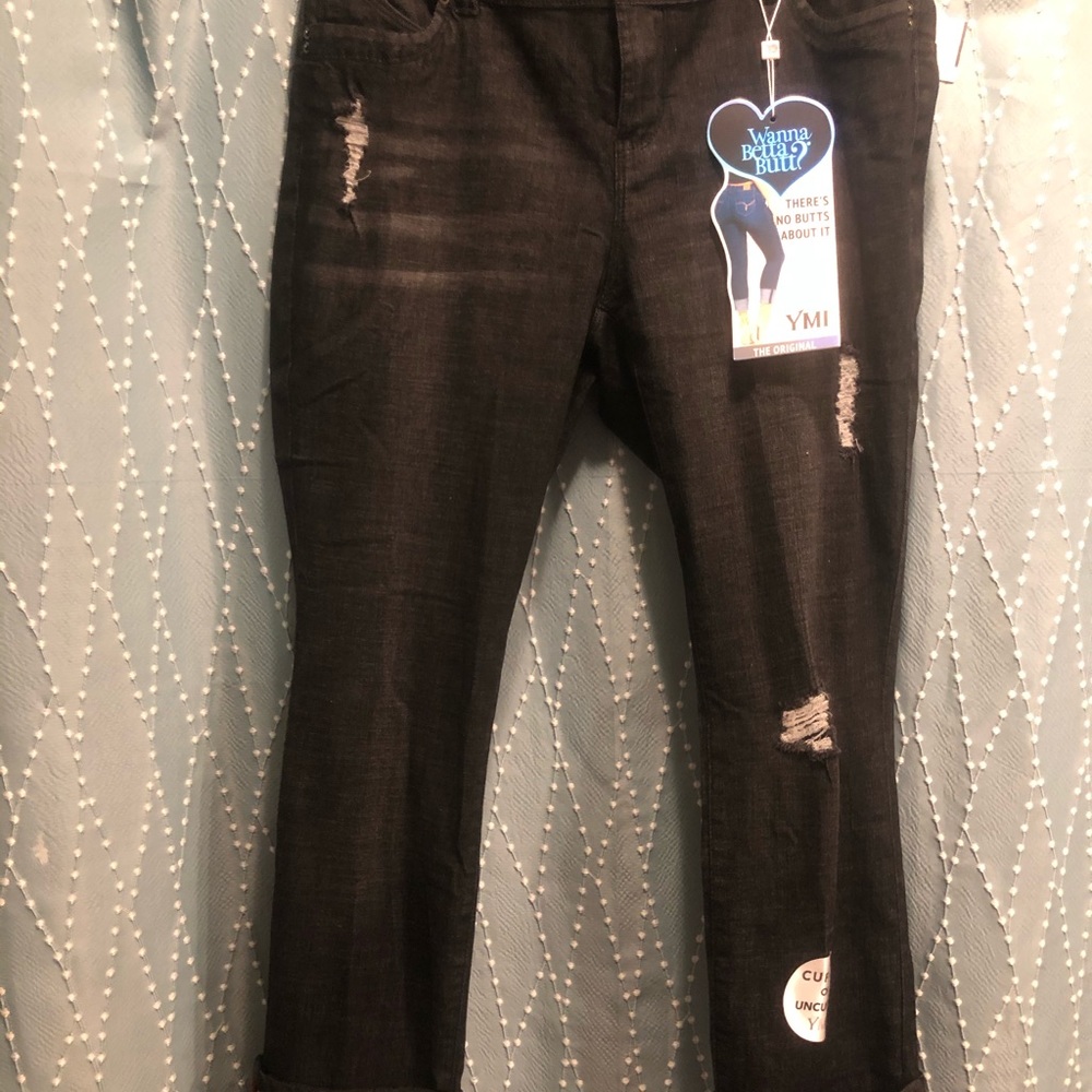 Wanna betta butt distressed jeans